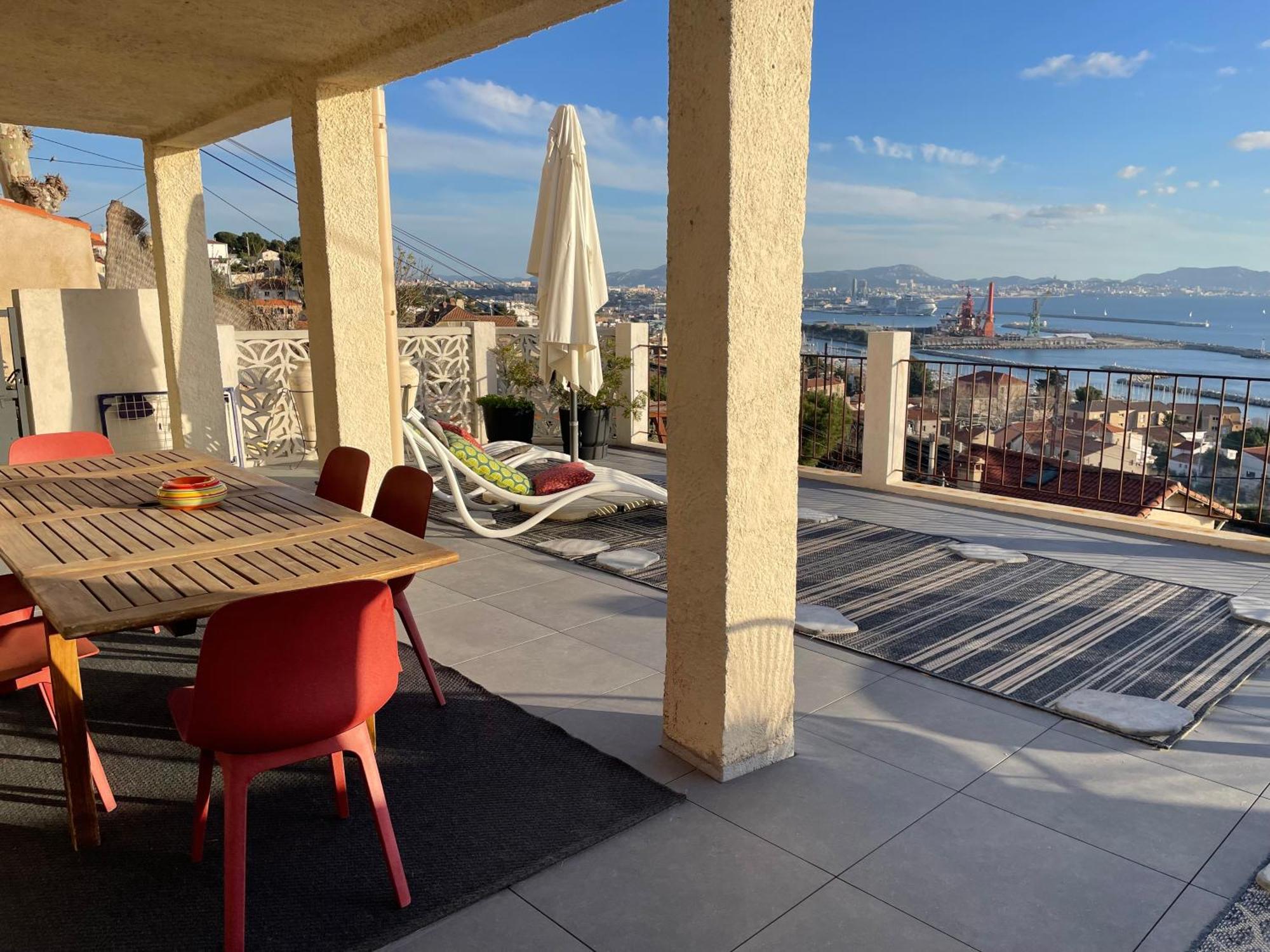 Superbe Terrasse Avec Vue Panoramique Sur La Mer Marseille Extérieur photo