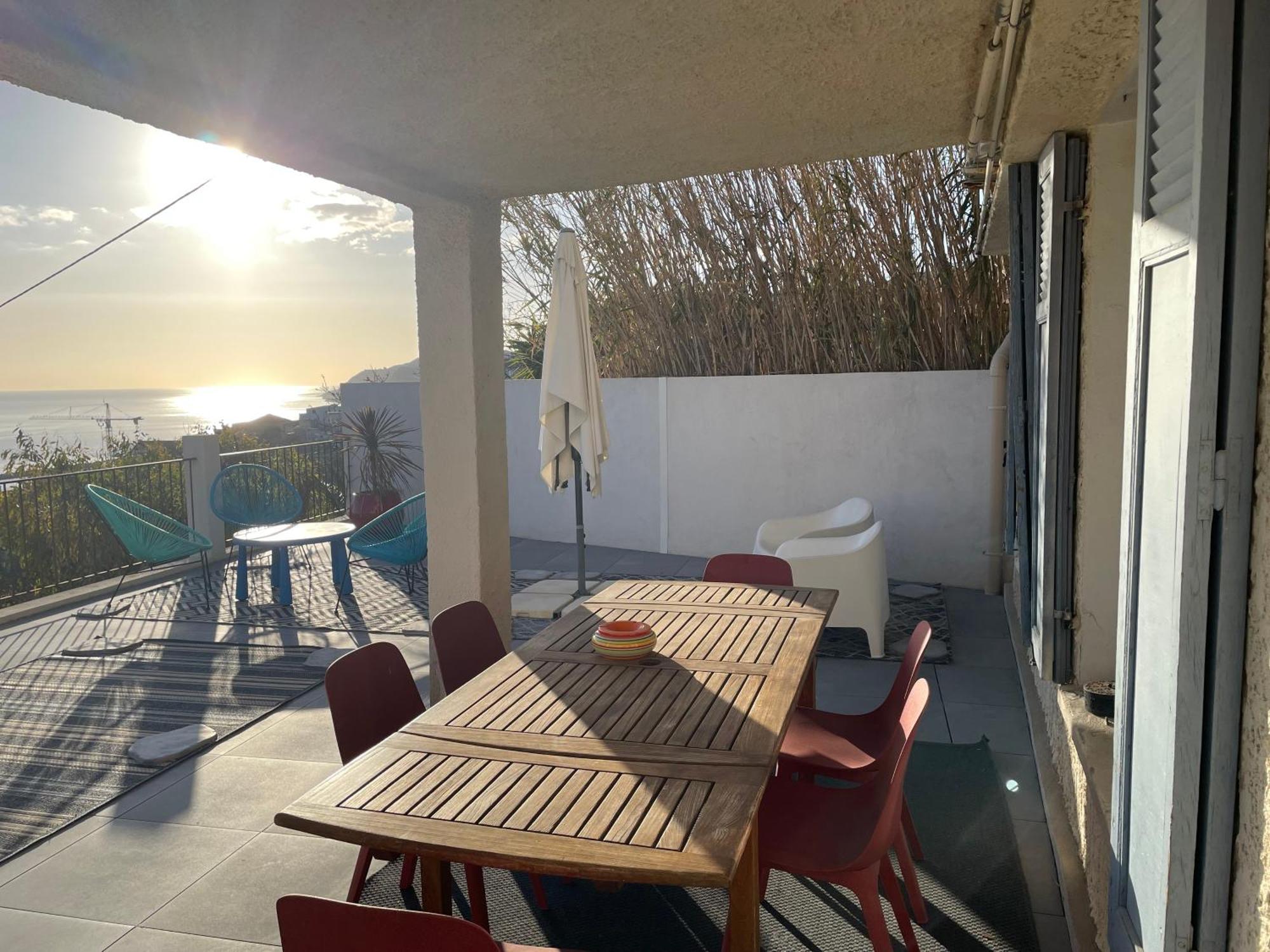 Superbe Terrasse Avec Vue Panoramique Sur La Mer Marseille Extérieur photo