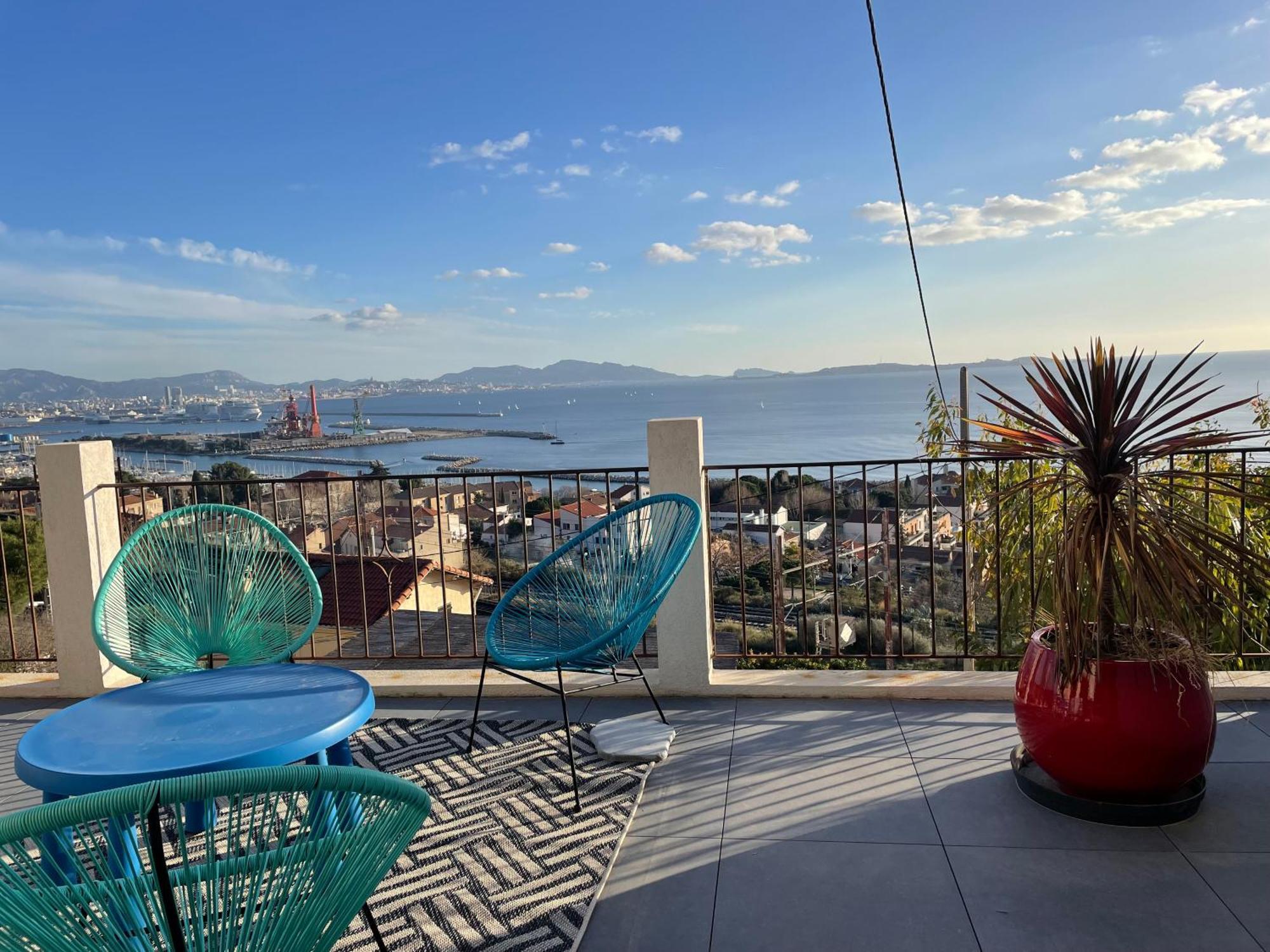 Superbe Terrasse Avec Vue Panoramique Sur La Mer Marseille Extérieur photo