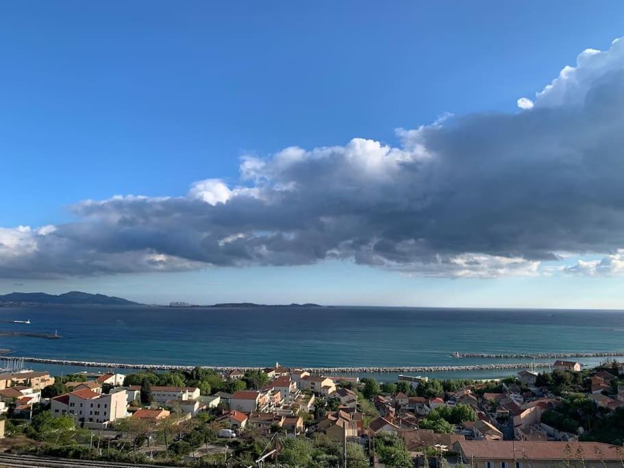 Superbe Terrasse Avec Vue Panoramique Sur La Mer Marseille Extérieur photo