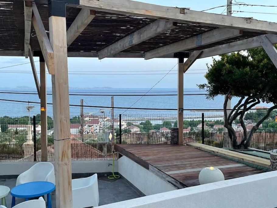 Superbe Terrasse Avec Vue Panoramique Sur La Mer Marseille Extérieur photo