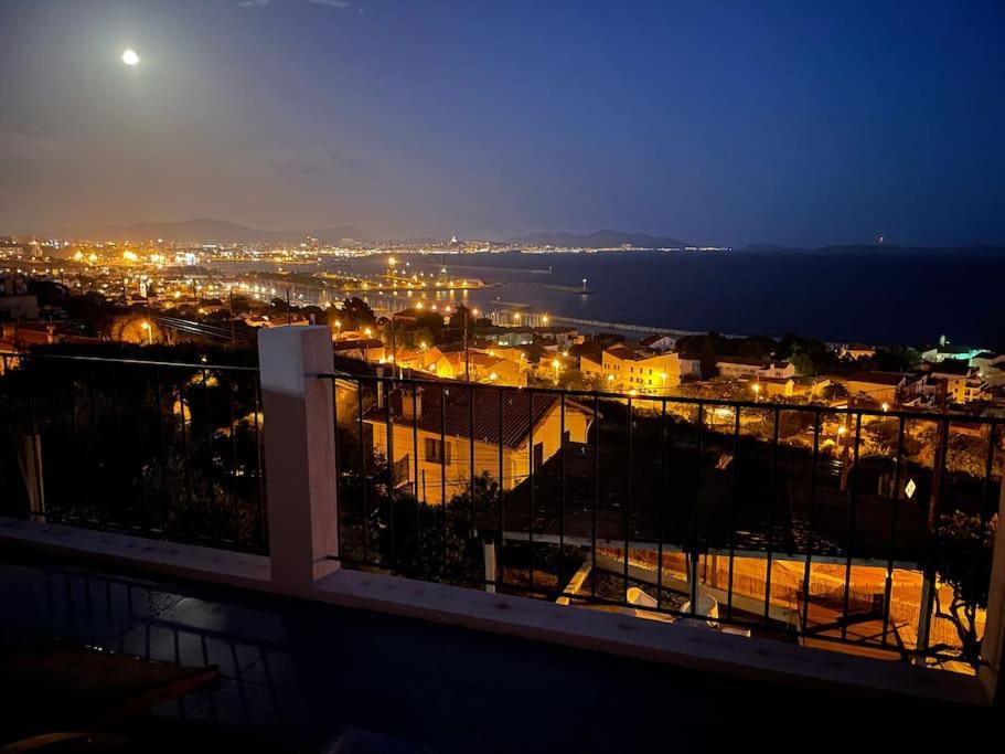 Superbe Terrasse Avec Vue Panoramique Sur La Mer Marseille Extérieur photo